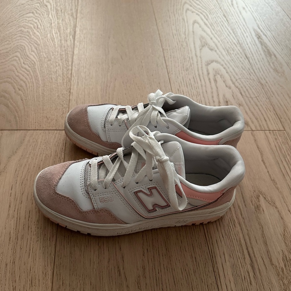 New Balance 550 - Picture 4 of 8